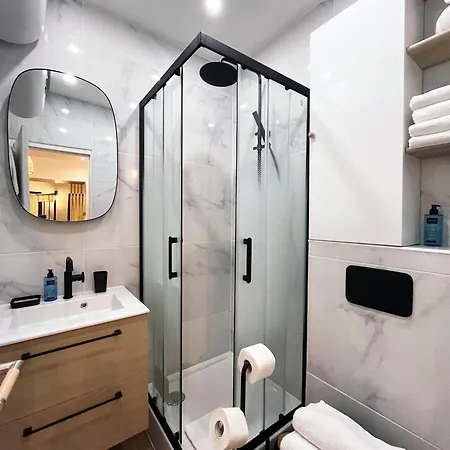 Urbanflat 178 - De 2 Centre شقة *